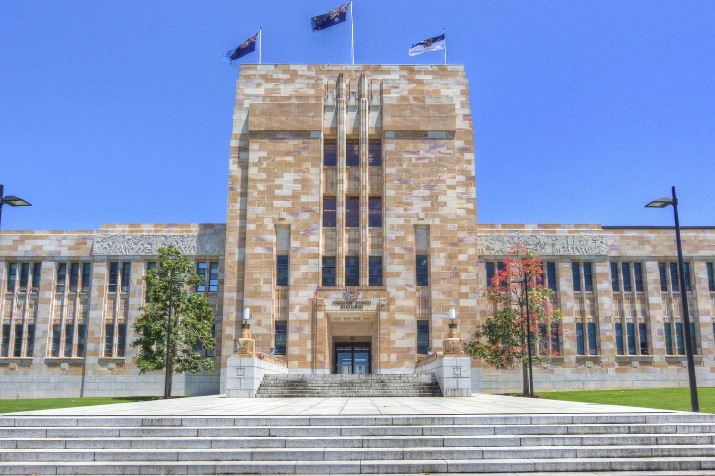 University of Queensland (UQ)